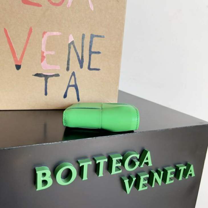 Picture of Bottega Veneta Wallets _SKUfw184097648fw